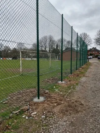 Ballfangzaun in Wolfsburg - fachgerechte Ausführung vor Ort